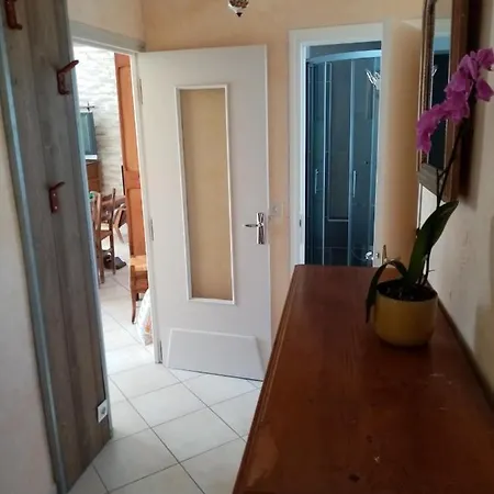 Σπίτι διακοπών Jolie Maison De Village Face Aux Montagnes *